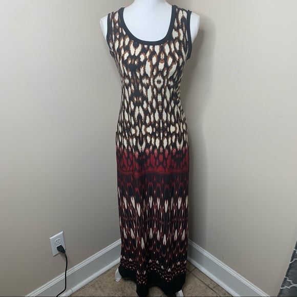 Sunny Leigh Dresses & Skirts - SUNNY LEIGH Sleeveless Ombré Patterned Maxi Dress